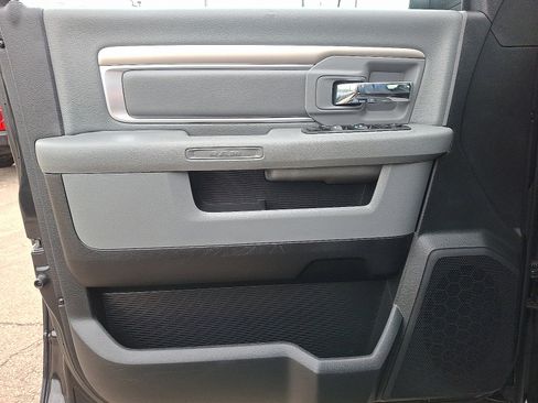 Used 2018 RAM 2500 Big Horn w/ Harvest Edition image 12