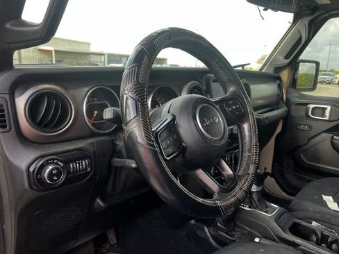 Used 2020 Jeep Gladiator Sport w/ Quick Order Package 24S AWD/4WD image 7