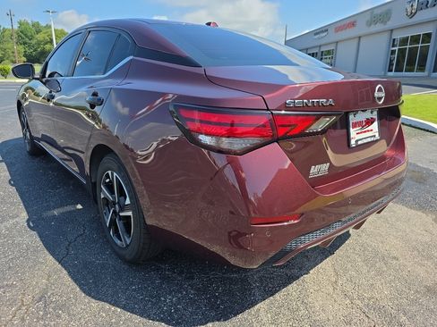 Used 2024 Nissan Sentra SV FWD image 7