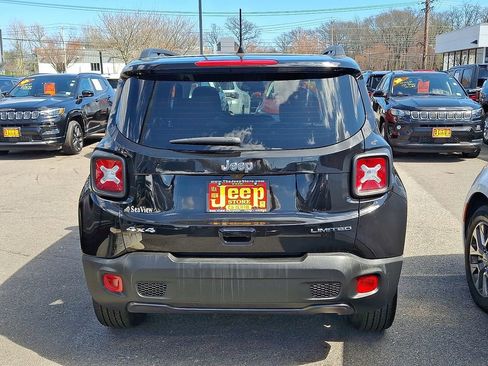 Certified 2022 Jeep Renegade Limited w/ Sun, Sound & Wheels Group image 5