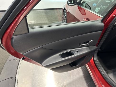 Certified 2024 Hyundai Elantra SEL w/ Convenience Package FWD image 26