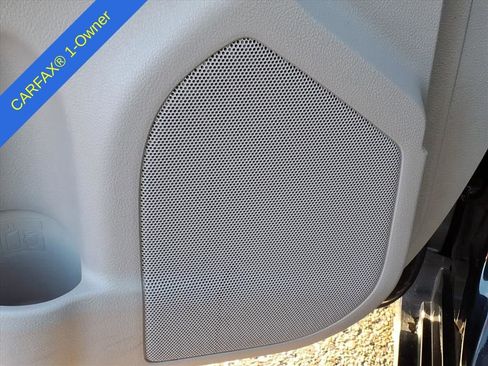 Used 2013 Toyota Camry XLE image 16