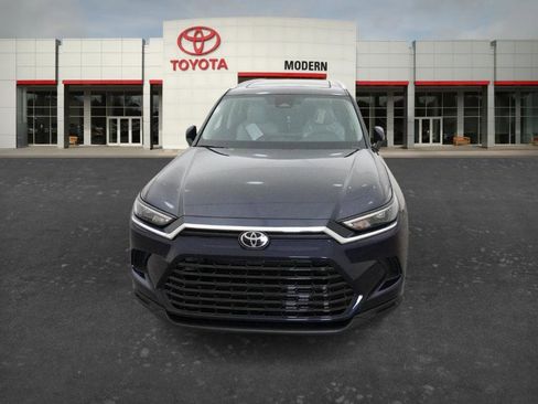 New 2026 Toyota Grand Highlander XLE FWD image 10