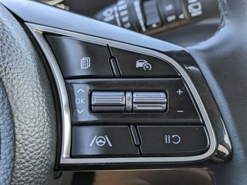 Used 2024 Kia Seltos EX image 23