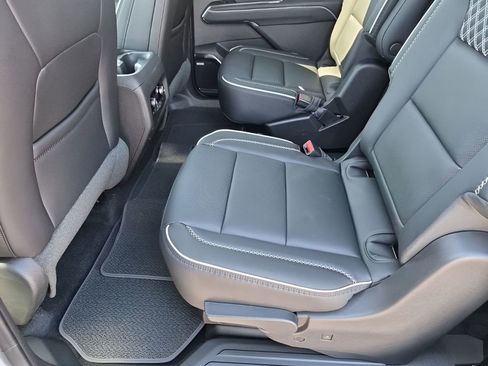 New 2026 GMC Acadia Denali w/ Super Cruise Package image 20