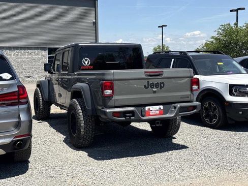 Used 2020 Jeep Gladiator Sport w/ Quick Order Package 24S AWD/4WD image 5