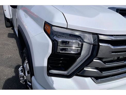 Used 2026 Chevrolet Silverado 3500 High Country w/ High Country Premium Package image 30