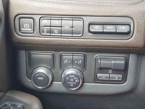 Used 2023 GMC Yukon XL Denali w/ Max Trailering Package RWD image 11