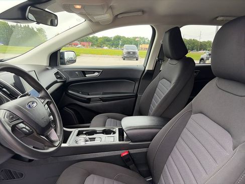 Used 2024 Ford Edge SE w/ Black Appearance Package AWD/4WD image 16