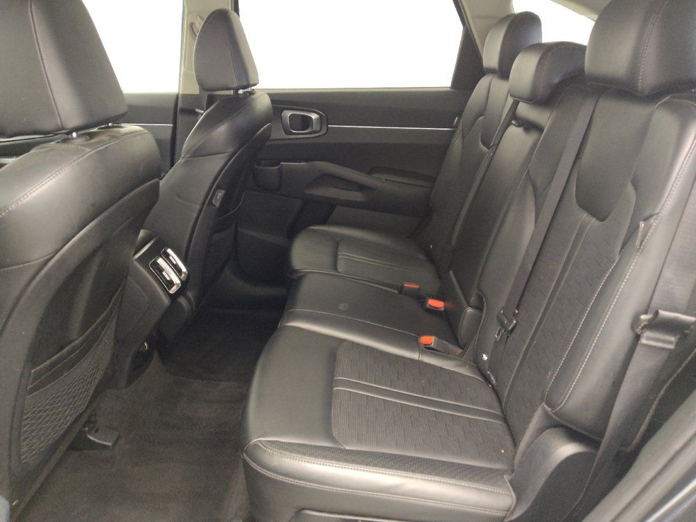 Used 2024 Kia Sorento S FWD image 18