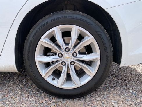 Used 2023 Chevrolet Malibu LT FWD image 5