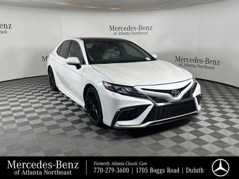 Used 2023 Toyota Camry XSE FWD image 1