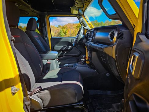 Used 2018 Jeep Wrangler Unlimited Rubicon w/ LED Lighting Group image 37