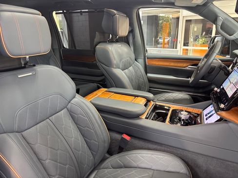 New 2024 Jeep Grand Wagoneer L Series III w/ Rear Seat Video Group 1 AWD/4WD image 30