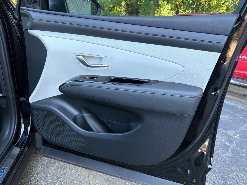New 2026 Hyundai Tucson Limited FWD image 14