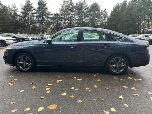 Used 2024 Honda Accord EX-L image 4