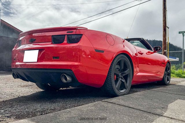 Used 2012 Chevrolet Camaro SS w/ RS Package RWD image 8