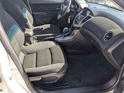 Used 2014 Chevrolet Cruze LT w/ RS Package image 32