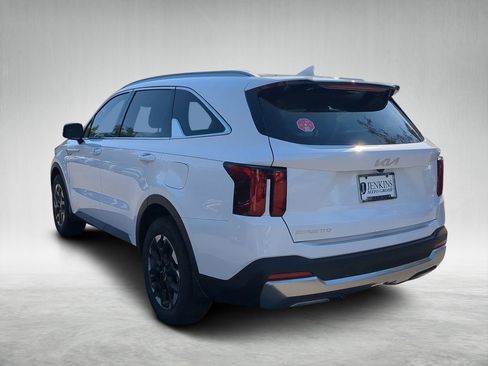 New 2026 Kia Sorento S image 5