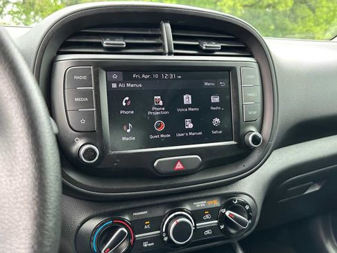 Used 2023 Kia Soul LX FWD image 14