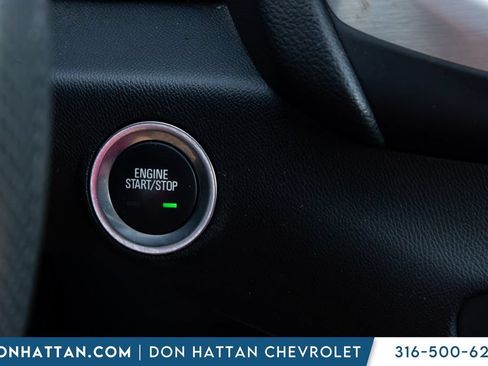 Used 2024 GMC Terrain SLE FWD image 14