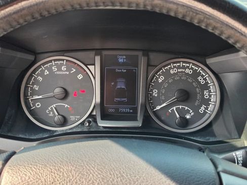 Used 2019 Toyota Tacoma TRD Sport AWD/4WD image 21