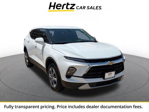 Used 2026 Chevrolet Blazer LT FWD image 1