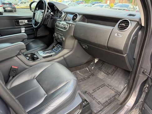 Used 2016 Land Rover LR4 HSE LUX AWD/4WD image 31
