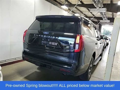 Used 2025 Ford Expedition Active RWD image 5