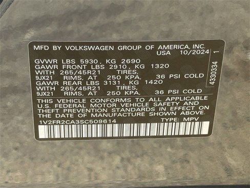 Used 2025 Volkswagen Atlas SEL Premium R-Line AWD/4WD image 29