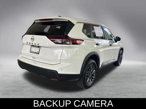 Used 2024 Nissan Rogue S FWD image 4