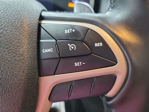 Used 2017 Jeep Grand Cherokee Laredo w/ Quick Order Package 23E AWD/4WD image 33