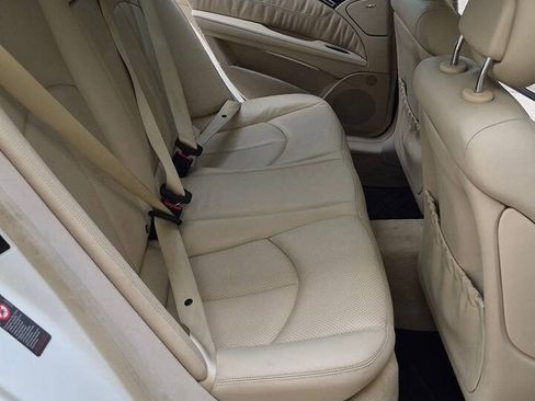 Used 2005 Mercedes-Benz E 500 Sedan image 48