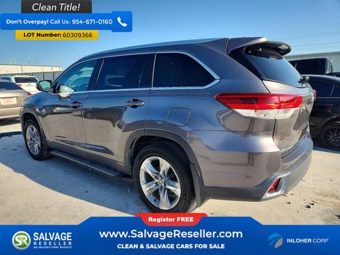 Used 2019 Toyota Highlander Limited Platinum FWD image 3