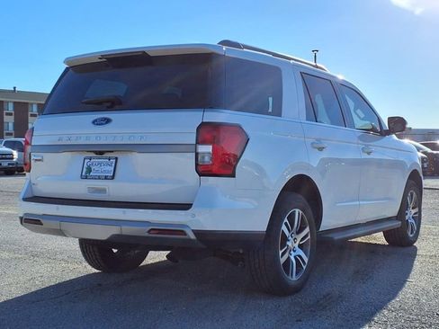 Certified 2024 Ford Expedition XLT AWD/4WD image 4