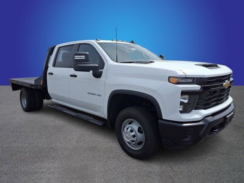 Used 2025 Chevrolet Silverado 3500 W/T w/ WT Convenience Package AWD/4WD image 3