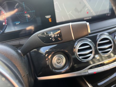 Certified 2019 Mercedes-Benz S 560 4MATIC Sedan image 26