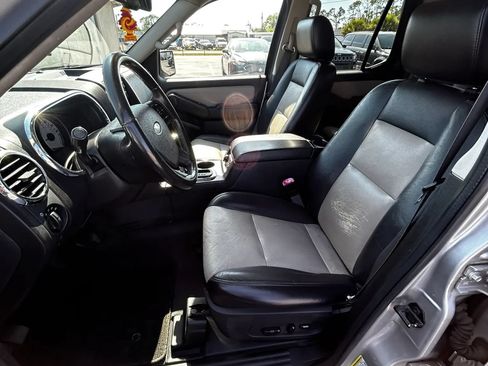 Used 2007 Ford Explorer Sport Trac Limited AWD/4WD image 21
