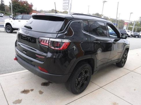 Certified 2023 Jeep Compass Trailhawk AWD/4WD image 8