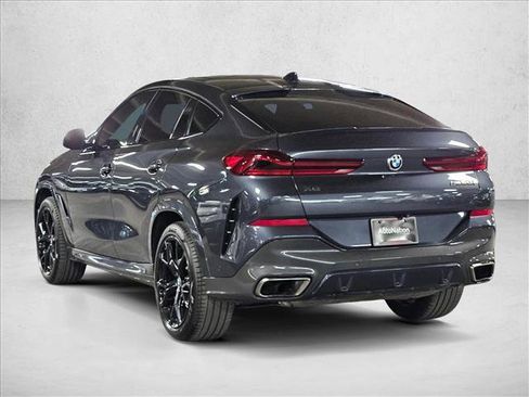 Used 2020 BMW X6 M50i image 8