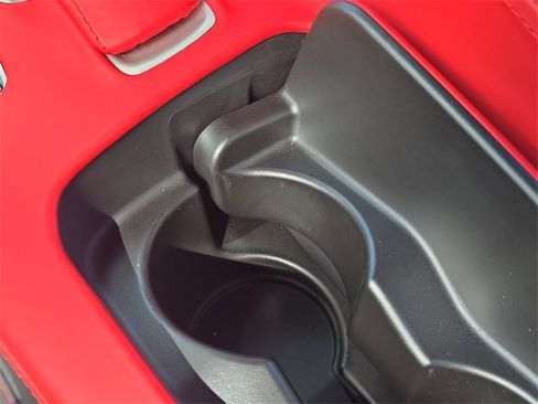 Used 2021 Chevrolet Corvette Stingray Premium Conv w/ Z51 Performance Package image 22