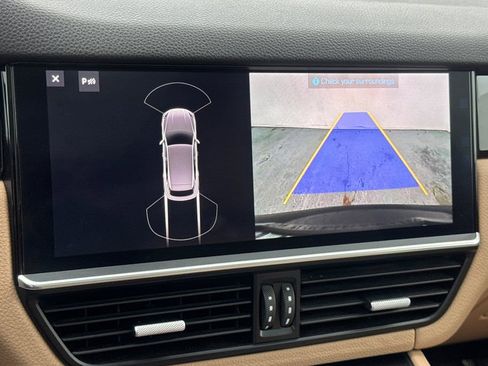 Used 2019 Porsche Cayenne AWD/4WD image 19