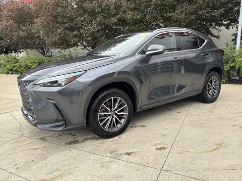 Used 2022 Lexus NX 350 AWD image 3
