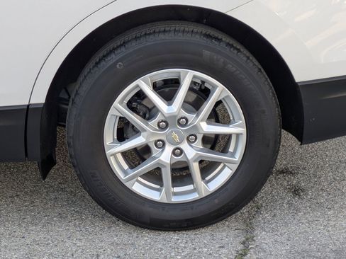 Certified 2023 Chevrolet Equinox LS image 9