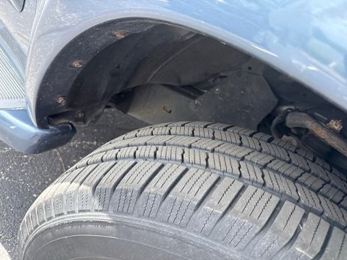 Used 2007 Toyota Sequoia SR5 AWD/4WD image 13