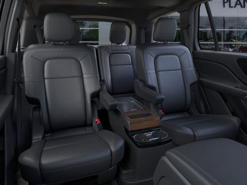 New 2026 Lincoln Aviator Reserve image 11