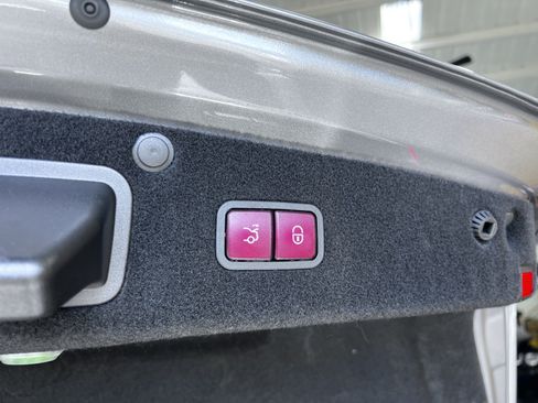Used 2015 Mercedes-Benz S 550 Sedan image 29