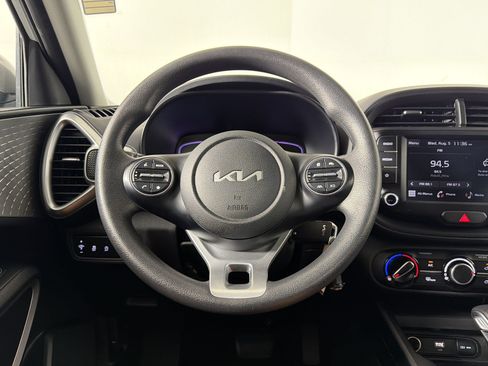 Used 2024 Kia Soul LX w/ Option Group 015 FWD image 25
