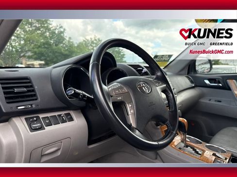 Used 2008 Toyota Highlander Limited AWD/4WD image 17