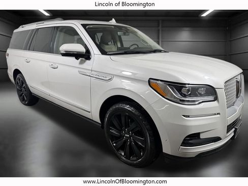 Certified 2024 Lincoln Navigator L Reserve AWD/4WD image 11